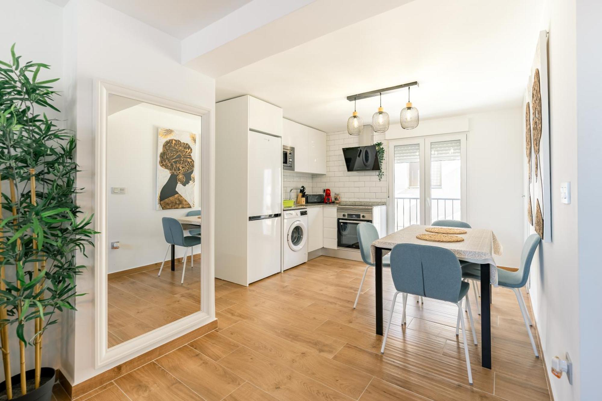 Apartamento En La Playa De เบนิดอร์ม ภายนอก รูปภาพ