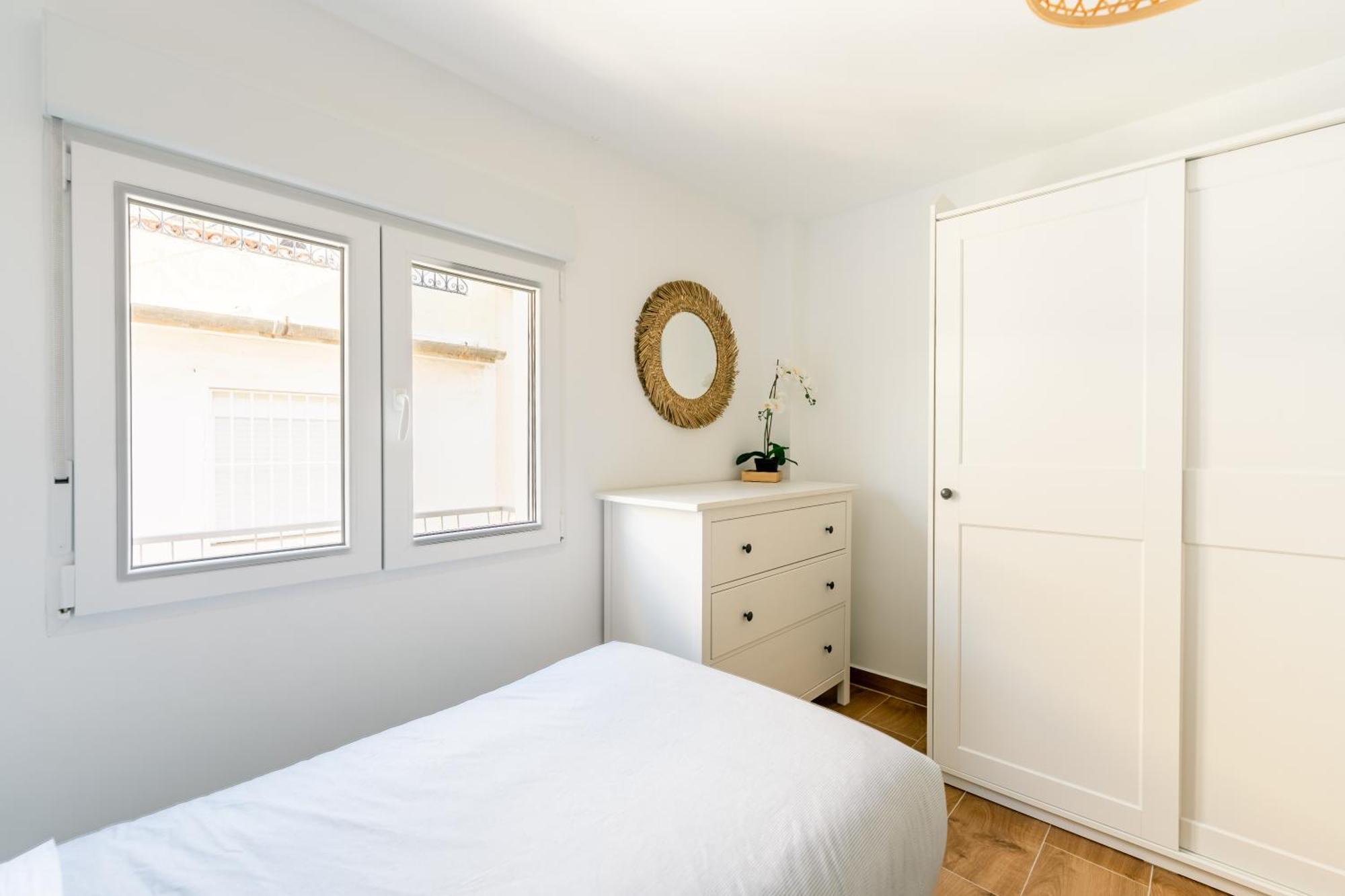Apartamento En La Playa De เบนิดอร์ม ภายนอก รูปภาพ