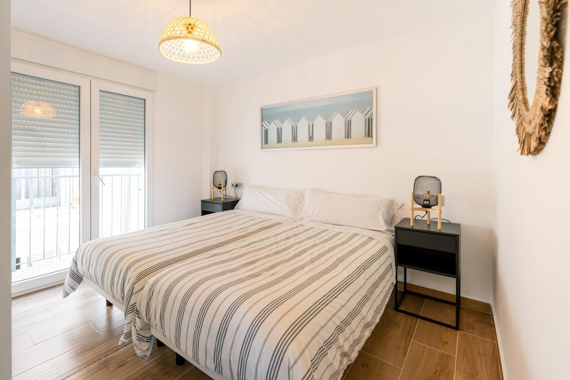 Apartamento En La Playa De เบนิดอร์ม ภายนอก รูปภาพ