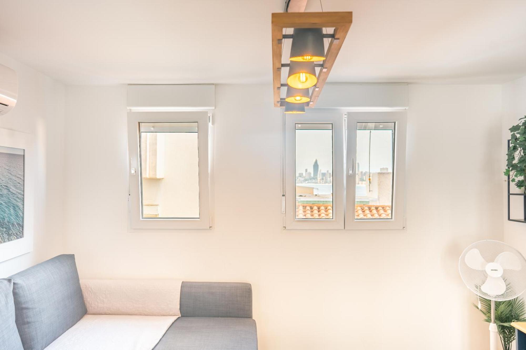Apartamento En La Playa De เบนิดอร์ม ภายนอก รูปภาพ